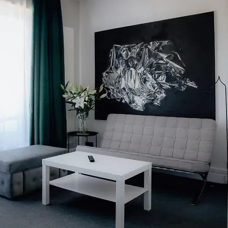 Nowa Zatoka Centrum Art & Business 아파트호텔 소포트
