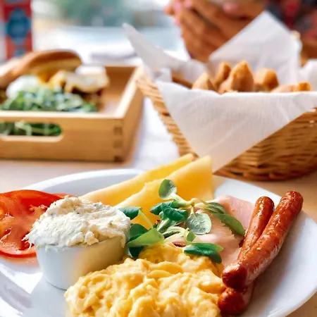 Nowa Zatoka Centrum Art & Business Aparthotel *