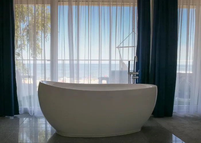 Nowa Zatoka Centrum Art & Business Aparthotel *