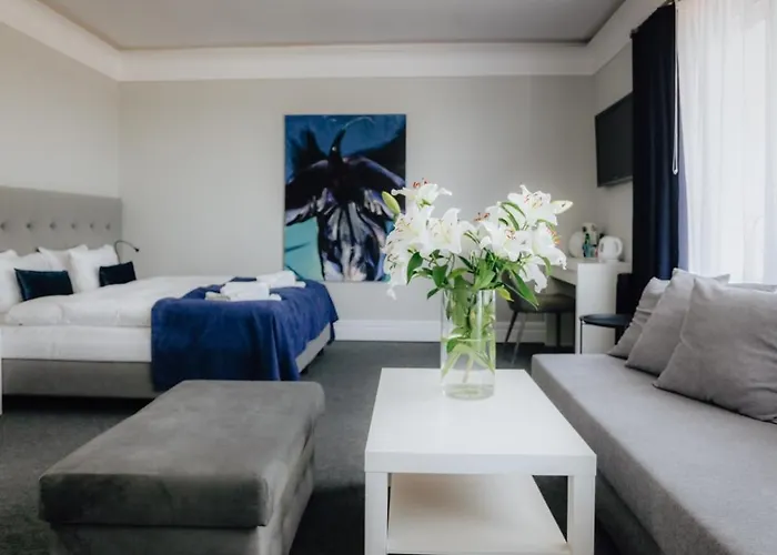 Nowa Zatoka Centrum Art & Business Aparthotel